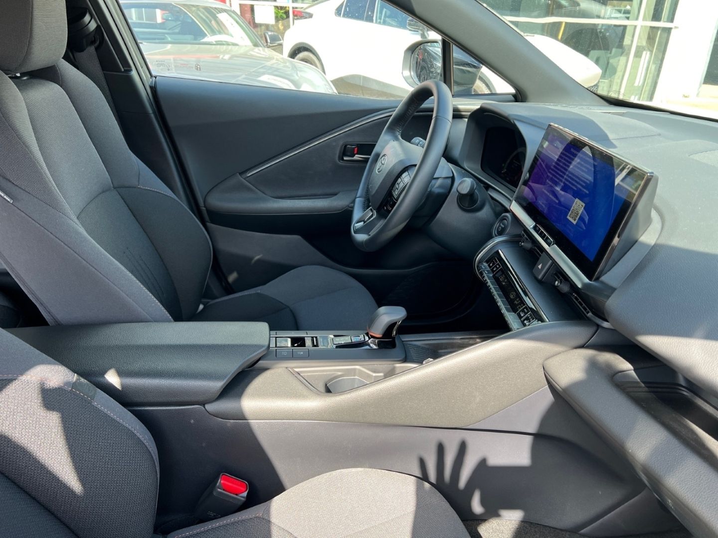 Toyota C-HR 1.8l Hybrid - Samsaru's Car Outlet