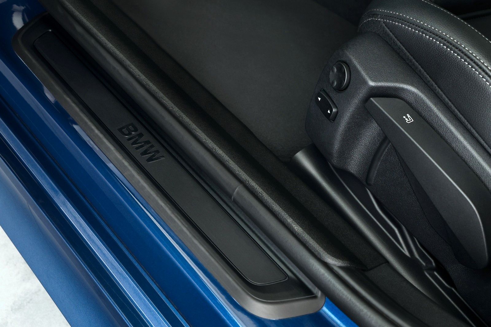 BMW 320d xDrive Touring - Samsaru's Car Outlet