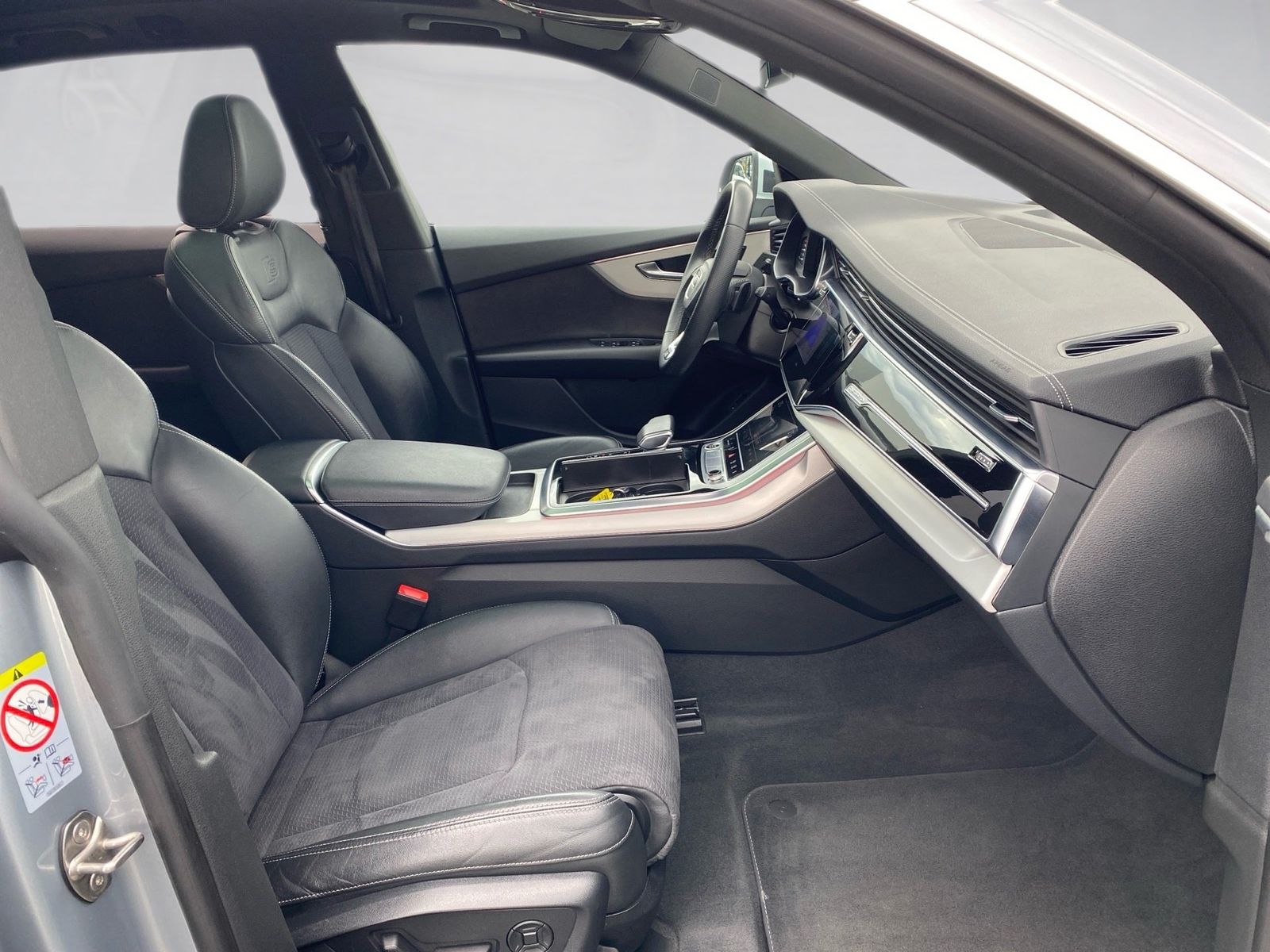 Audi Q8 50 TDI S line quattro Tiptronic HD-Matrix Pan