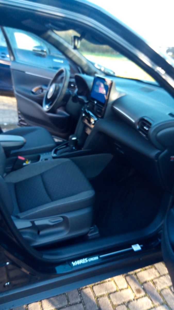 Toyota Yaris Cross 1,5-l-VVT-iE Teamplayer Safety P. V