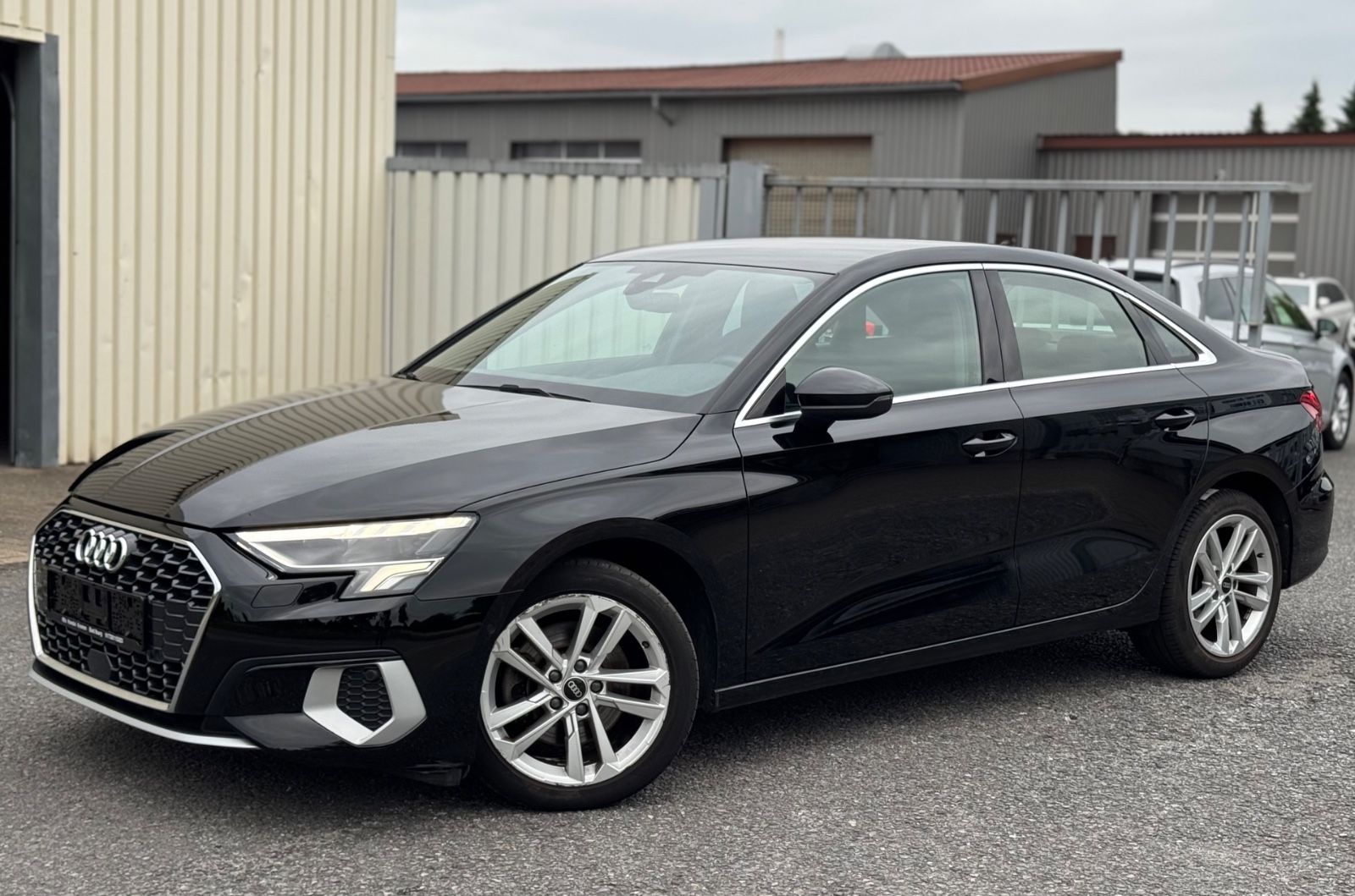 Audi A3 Limousine 35 TFSI advanced - Samsaru's Car Outlet