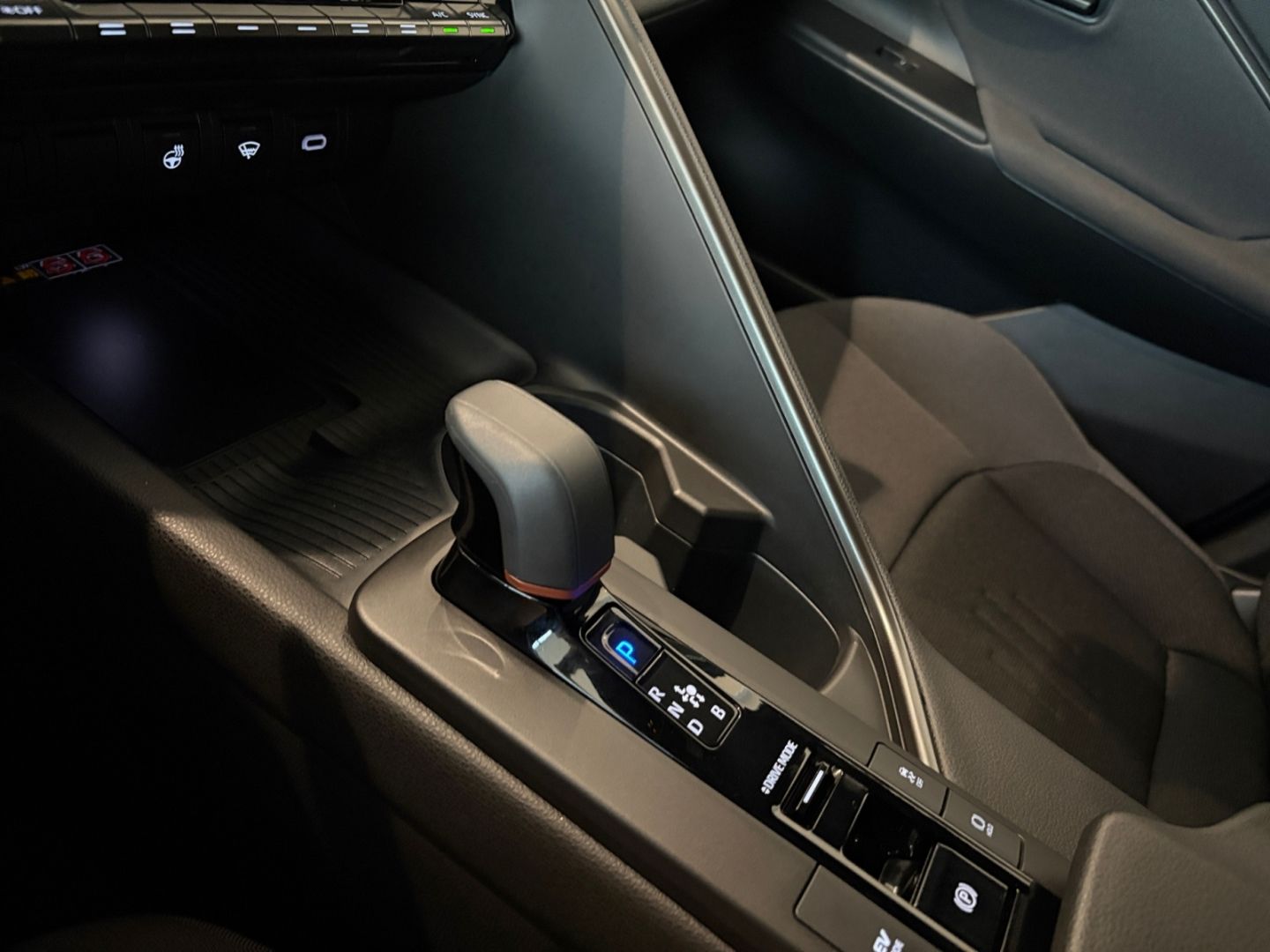Toyota C-HR 1.8 Hybrid Teamplayer *LED*el Heck*CAM*SHZ*