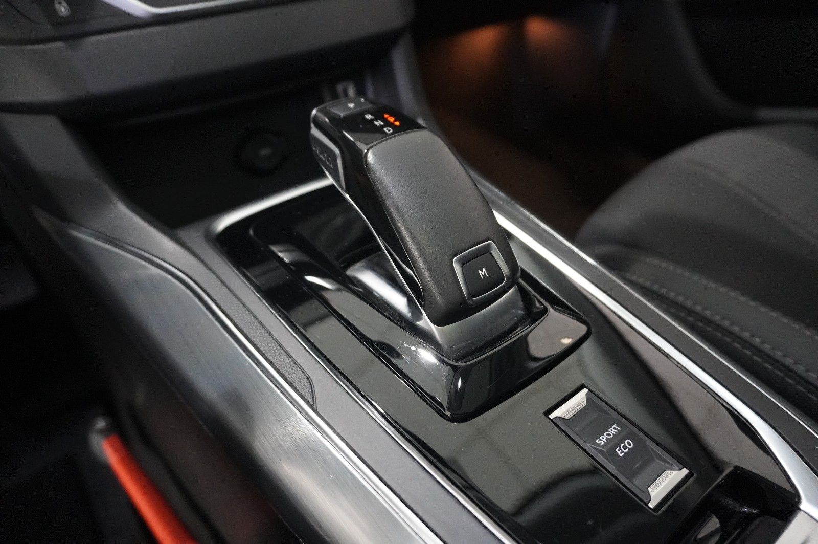 Peugeot 308 SW 1.5D ALLURE - Samsaru's Car Outlet
