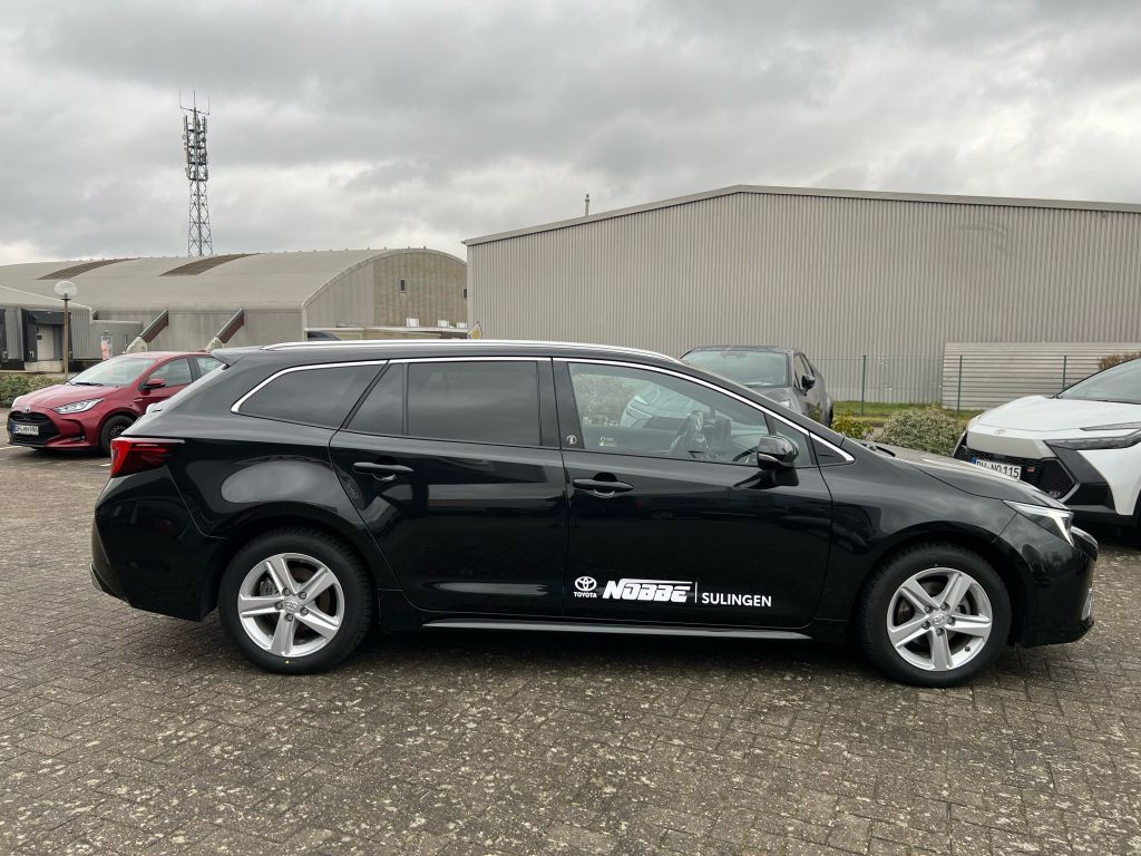 Toyota Corolla 1.8 Hybrid TS - Samsaru's Car Outlet