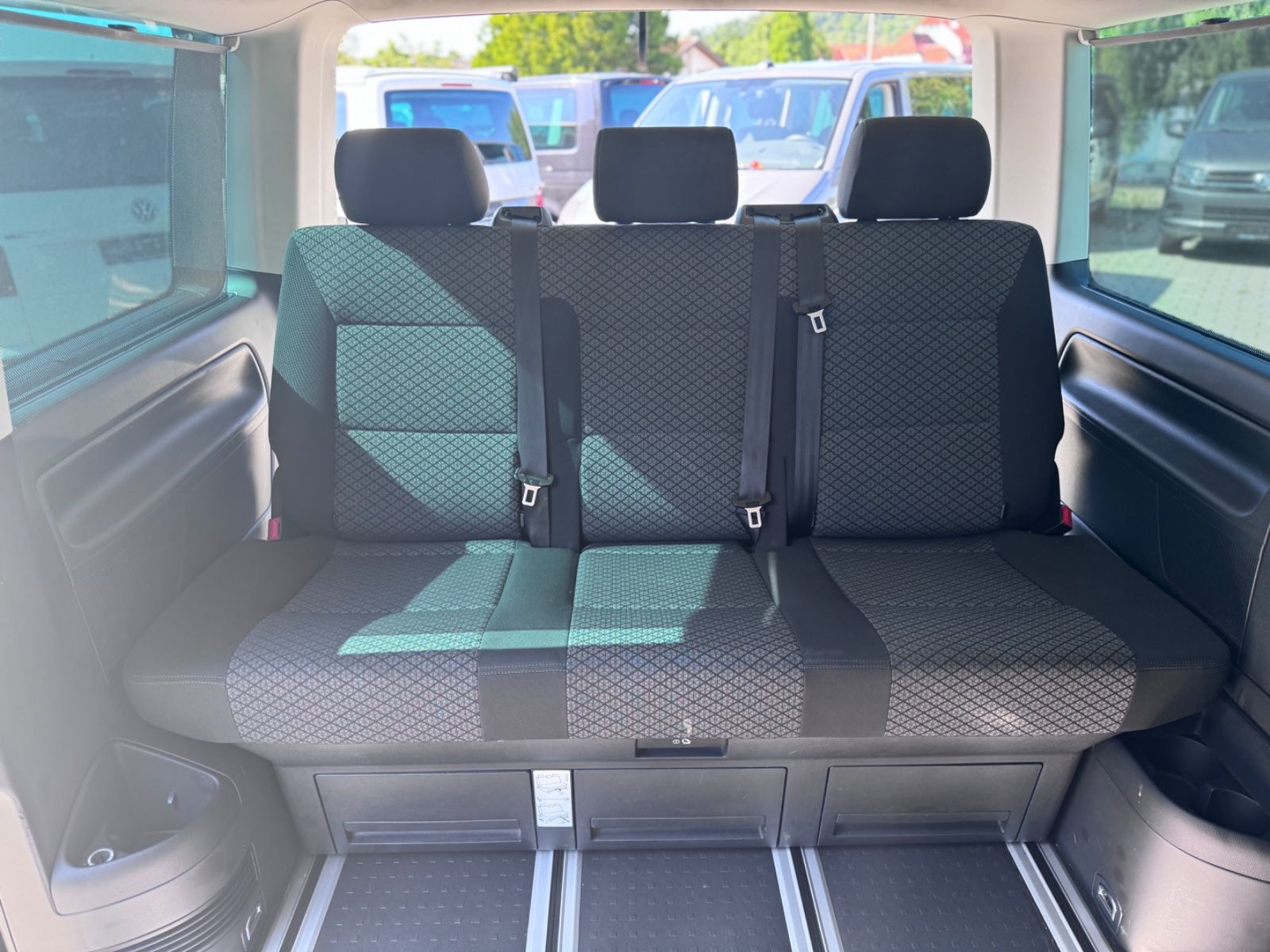Volkswagen T6 Multivan DSG - Samsaru's Car Outlet