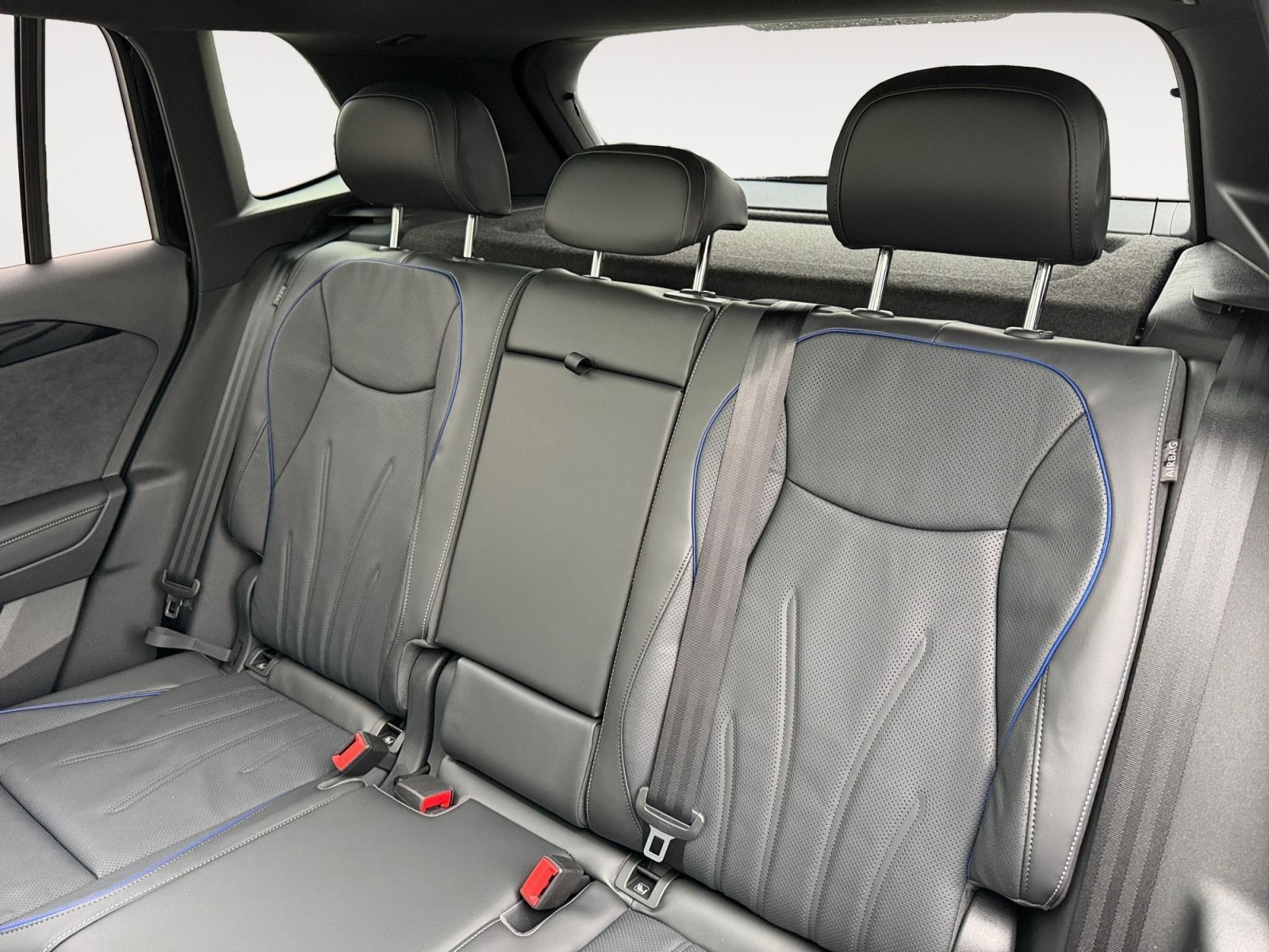 Volkswagen Tiguan*2.0 TDI*R-Line*4Motion*Black-Style*Standh