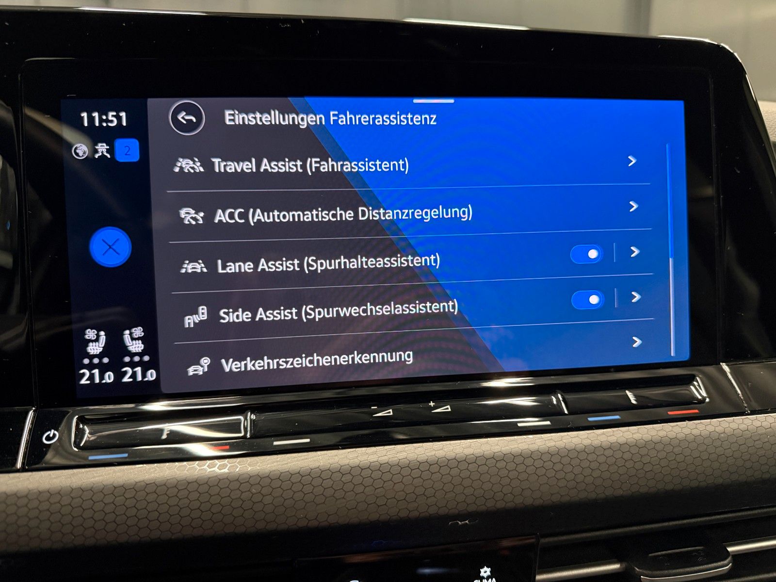 Volkswagen Golf GTD *Black Style*19Zoll*PANORAMA*LEDER*H&K*