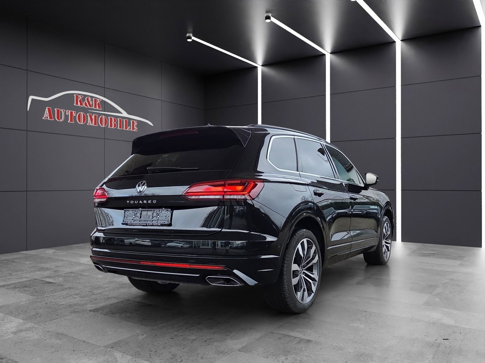 Volkswagen Touareg R-Line 4M PANO/HUD/IQ.LIGHT/21 ZOLL