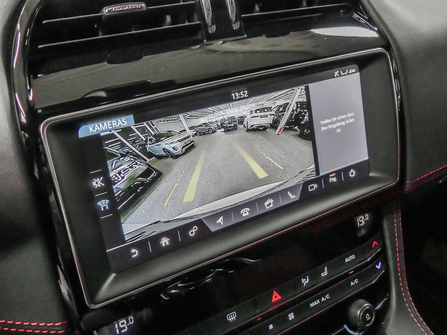 Jaguar F-Pace R-Sport AWD 30d Sportpaket Navi Leder dig