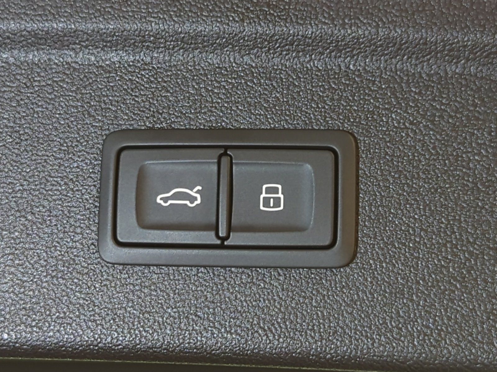 Audi A3 35 TFSI Sportback S tronic basis LED NAVI B&O