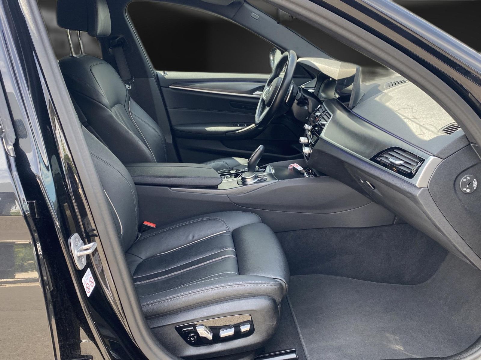 BMW 530 d M Sport Laser*Pano*HUD*ACC*360*HiFi*Drive+