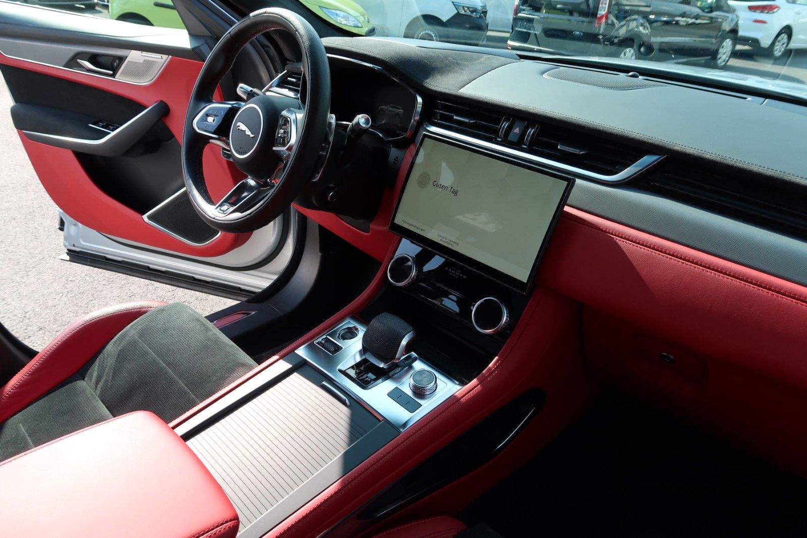 Jaguar F-Pace F-PACE SVR AWD # 26 tkm # Schiebedach...