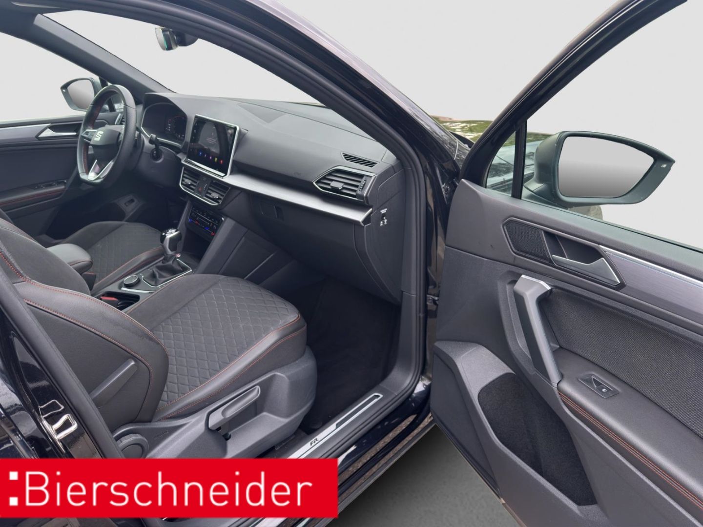 Seat Tarraco 2.0 TDI DSG AB282EUR FR AHK NAVI REAR SH