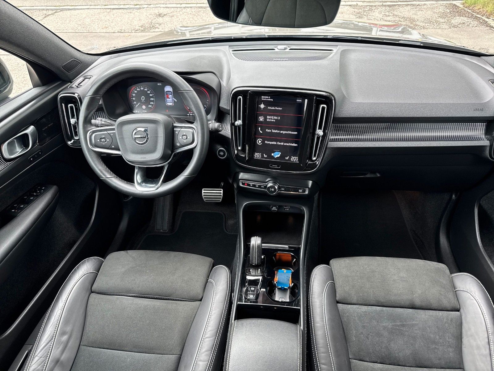 Volvo XC40 R Design Recharge 2WD;KAMERA; AHKSCHWENKBAR