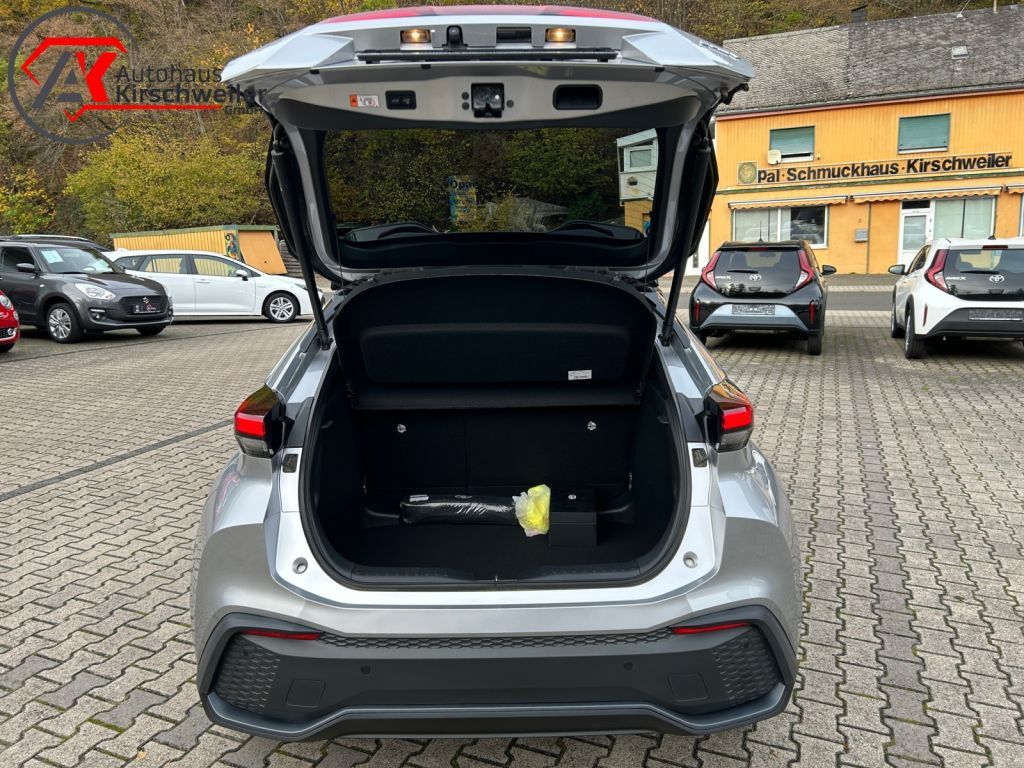 Toyota C-HR 1.8 Hybrid Team Deutschland (AX2)