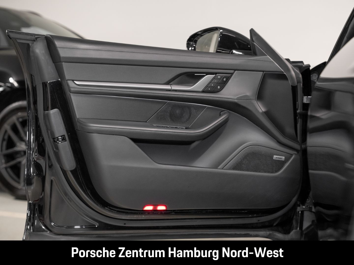 Porsche Taycan Turbo S LED-Matrix InnoDrive Head-Up