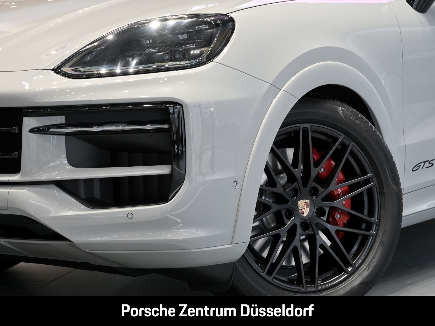 Porsche Cayenne GTS BOSE InnoDrive Surround-View Head-Up