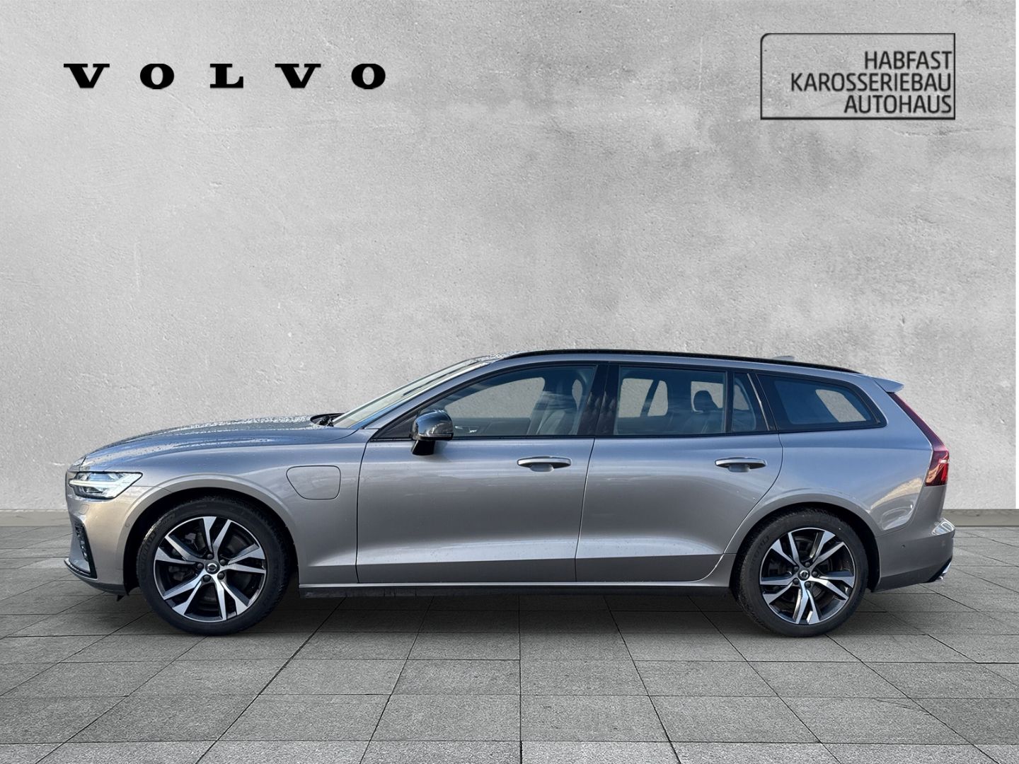 Volvo V60 Recharge T6 R Design Kombi Plug-In Hybrid AW