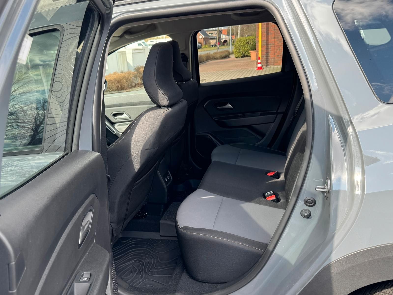 Dacia Duster Extreme TCe 150 EDC - Samsaru's Car Outlet