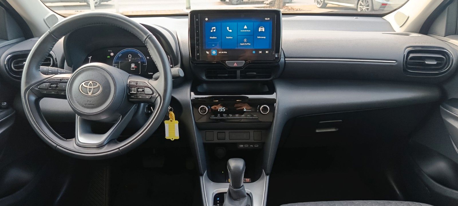 Toyota Yaris Cross 1.5l Hybrid*PDC,KAMERA,ACC