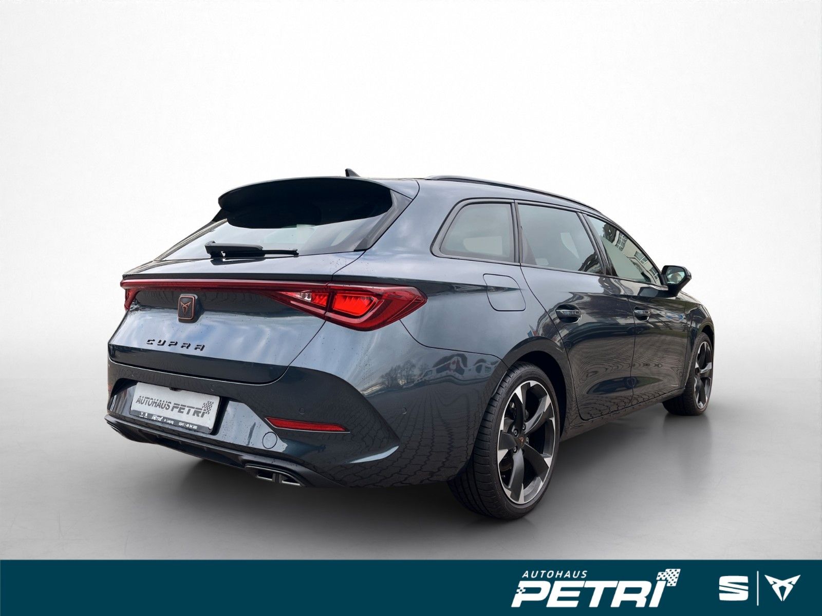 Cupra Leon Sportstourer 1.5 eTSI - Samsaru's Car Outlet