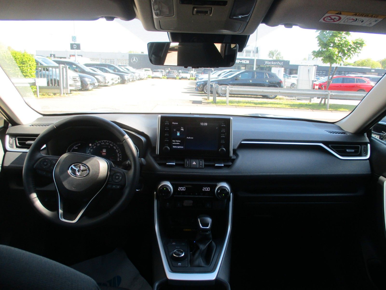 Toyota RAV4 Hybrid 4x4 Team - Samsaru's Car Outlet
