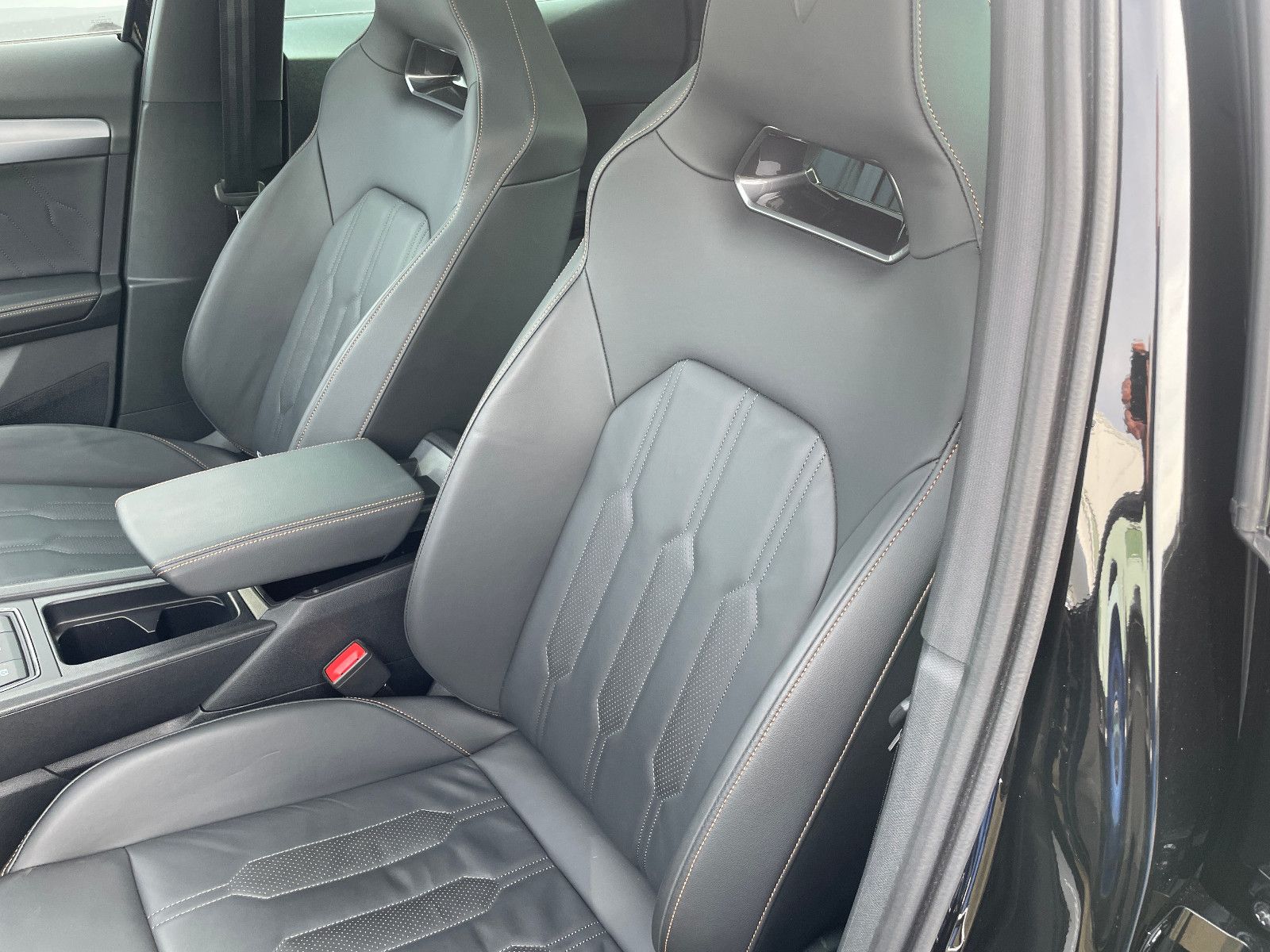 Cupra Formentor VZ5 4Drive - Samsaru's Car Outlet