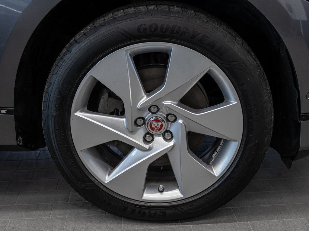 Jaguar I-Pace EV400 AWD SE NAVI LED ACC STANDHZ 360°