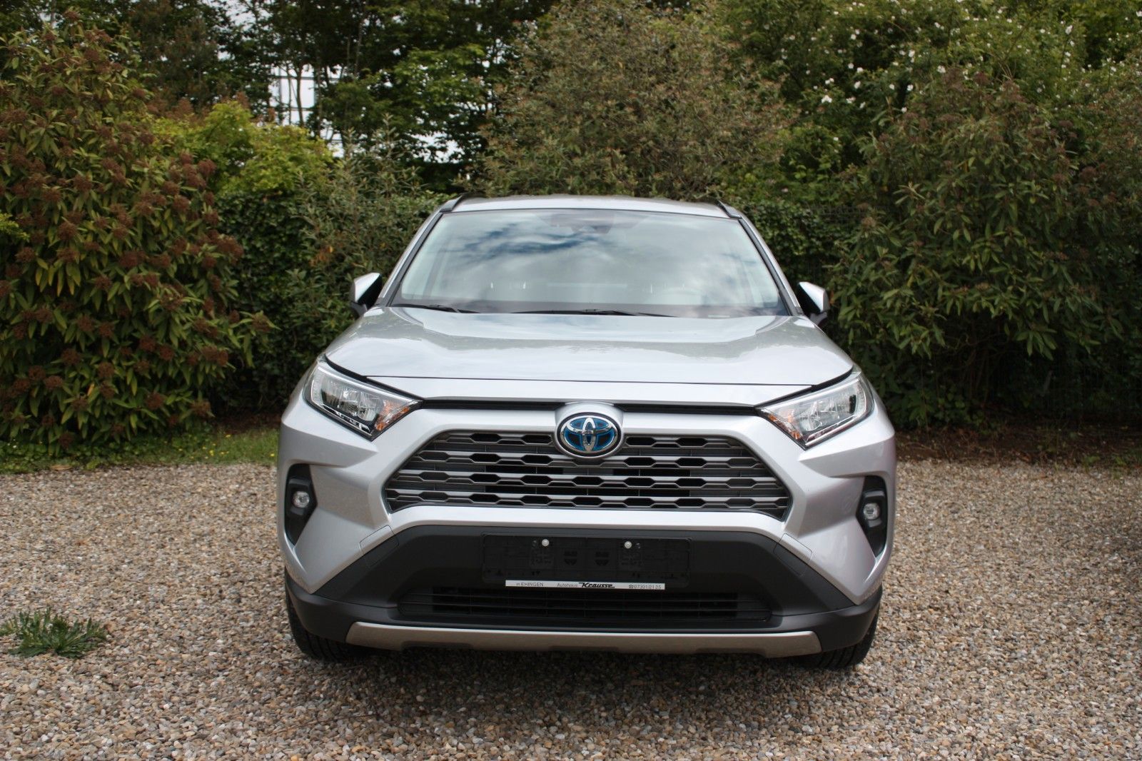 Toyota RAV4 2.5 Hybrid 4x4 - Samsaru's Car Outlet