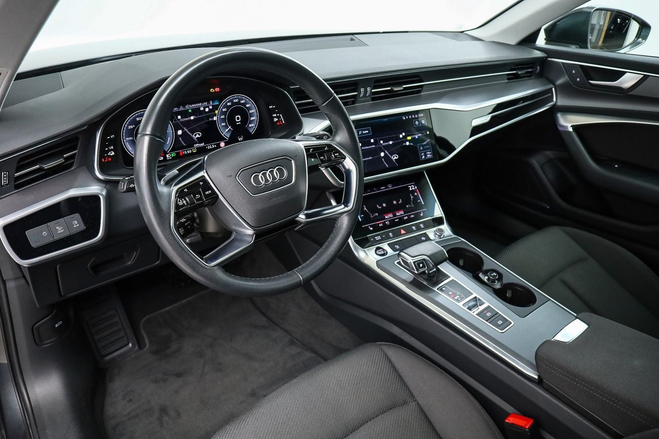 Audi A6 Avant 50 TFSI e qu S line - Samsaru's Car Outlet