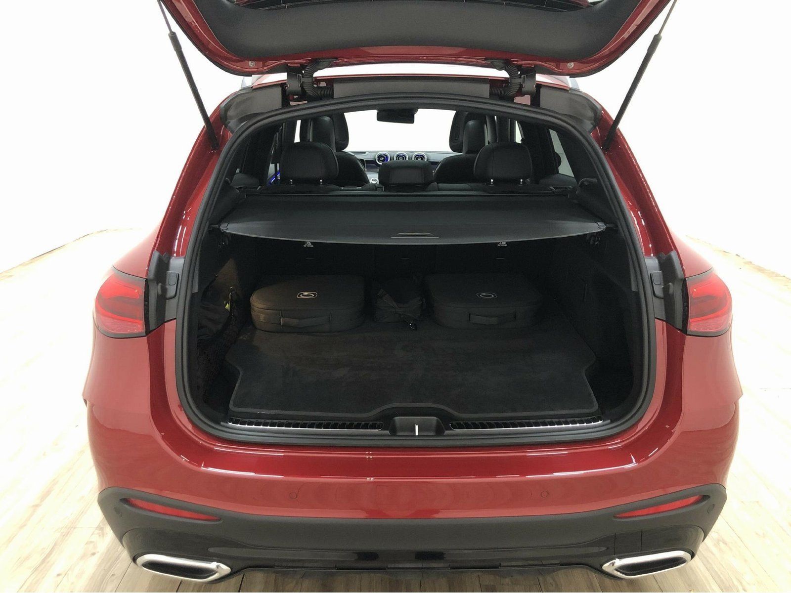 Mercedes-Benz GLC 300 de AMG *Pano*AHK*Distr*Hinterachslenkung