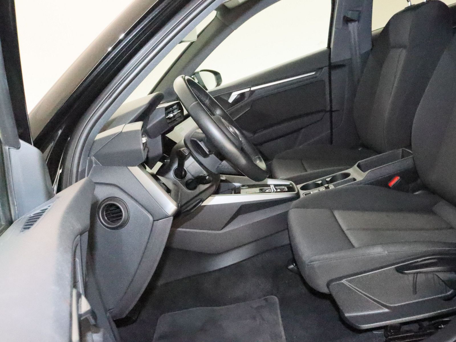 Audi A3 Sportback 30 TDI S line - Samsaru's Car Outlet