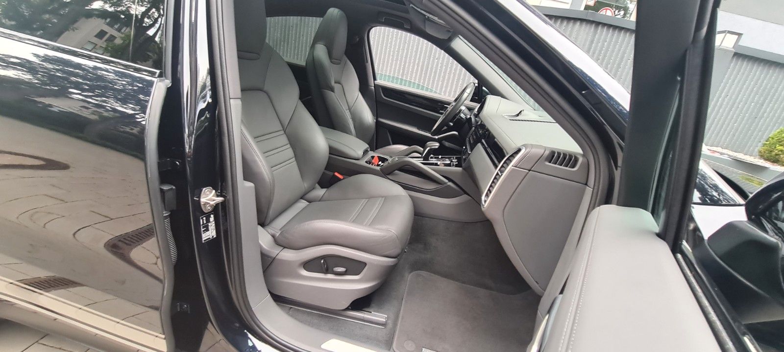 Porsche Cayenne Coupe E-Hybrid,LuftFe,AHK,ALU21,Kame360