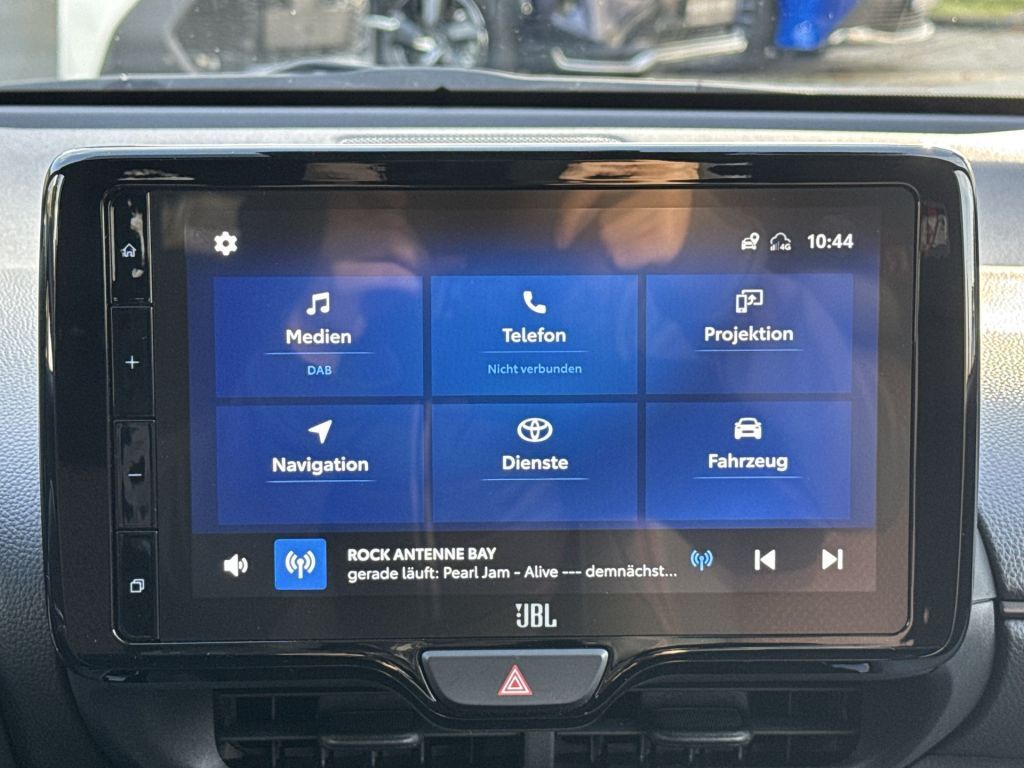 Toyota Yaris Cross Hybrid 1.5 VVT-i GR Sport JBL LED