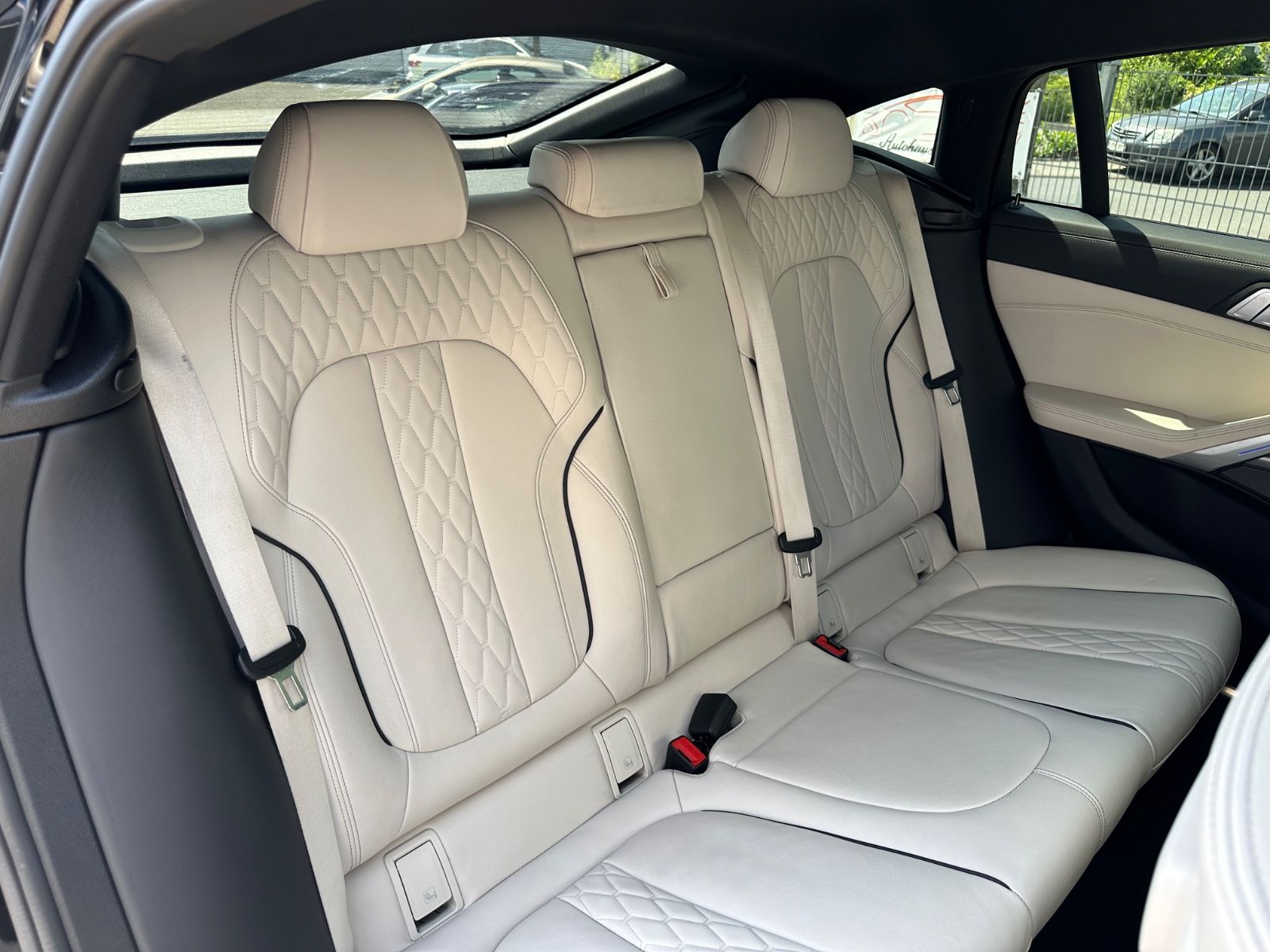 BMW X6 xDrive30d M Sport - Samsaru's Car Outlet