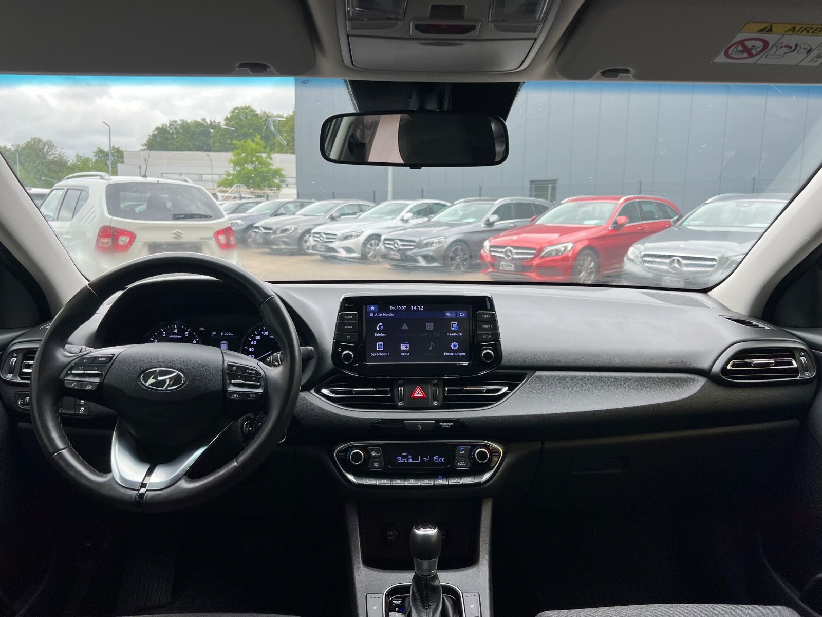 Hyundai i30 Trend Mild-Hybrid - Samsaru's Car Outlet