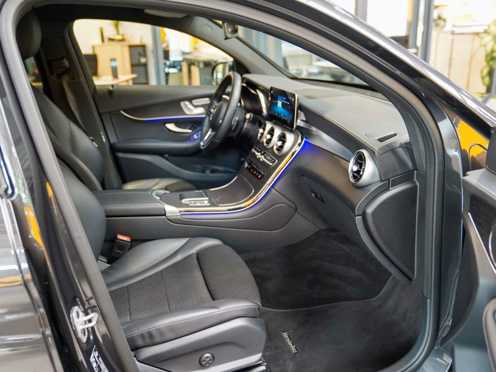Mercedes-Benz GLC 300 de 4M Coupé AMG Line - Samsaru's Car Outlet