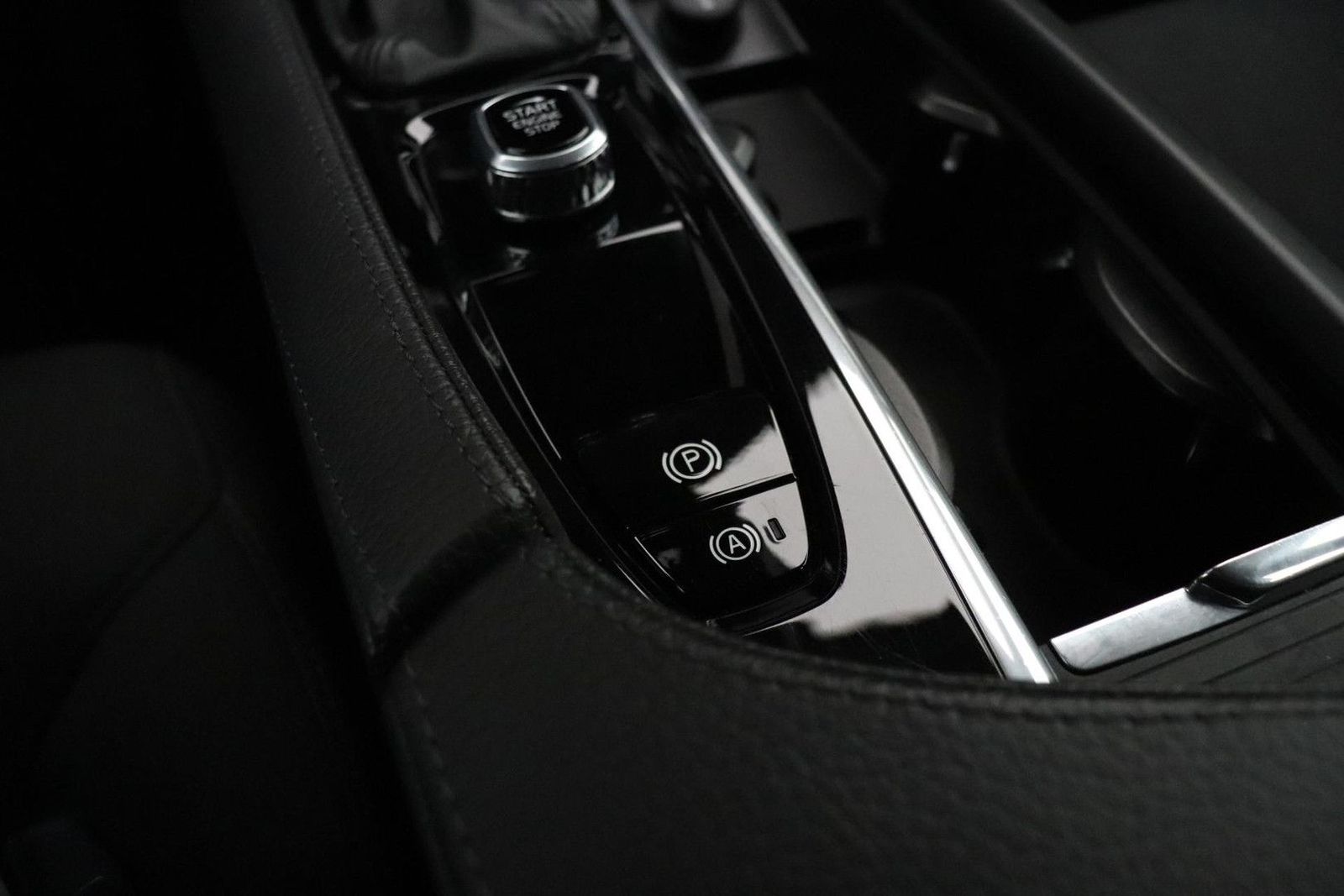 Volvo S90 2.0 T4 Momentum | kamera | VIRTUAL COCKPIT |