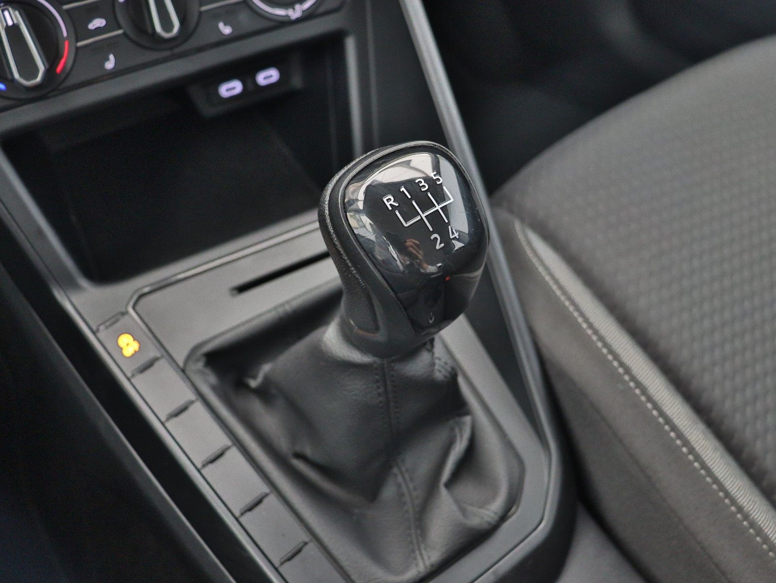 Volkswagen Taigo 1.0 l TSI - Samsaru's Car Outlet