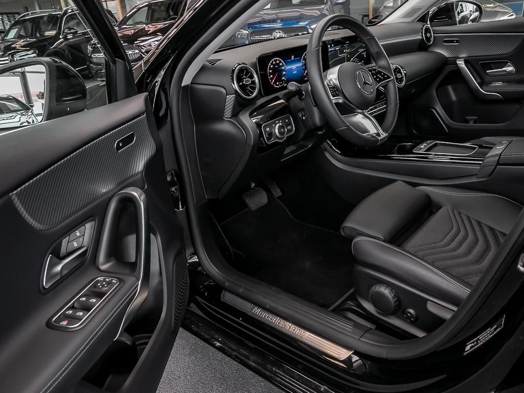Mercedes-Benz A 180 Progressive - Samsaru's Car Outlet