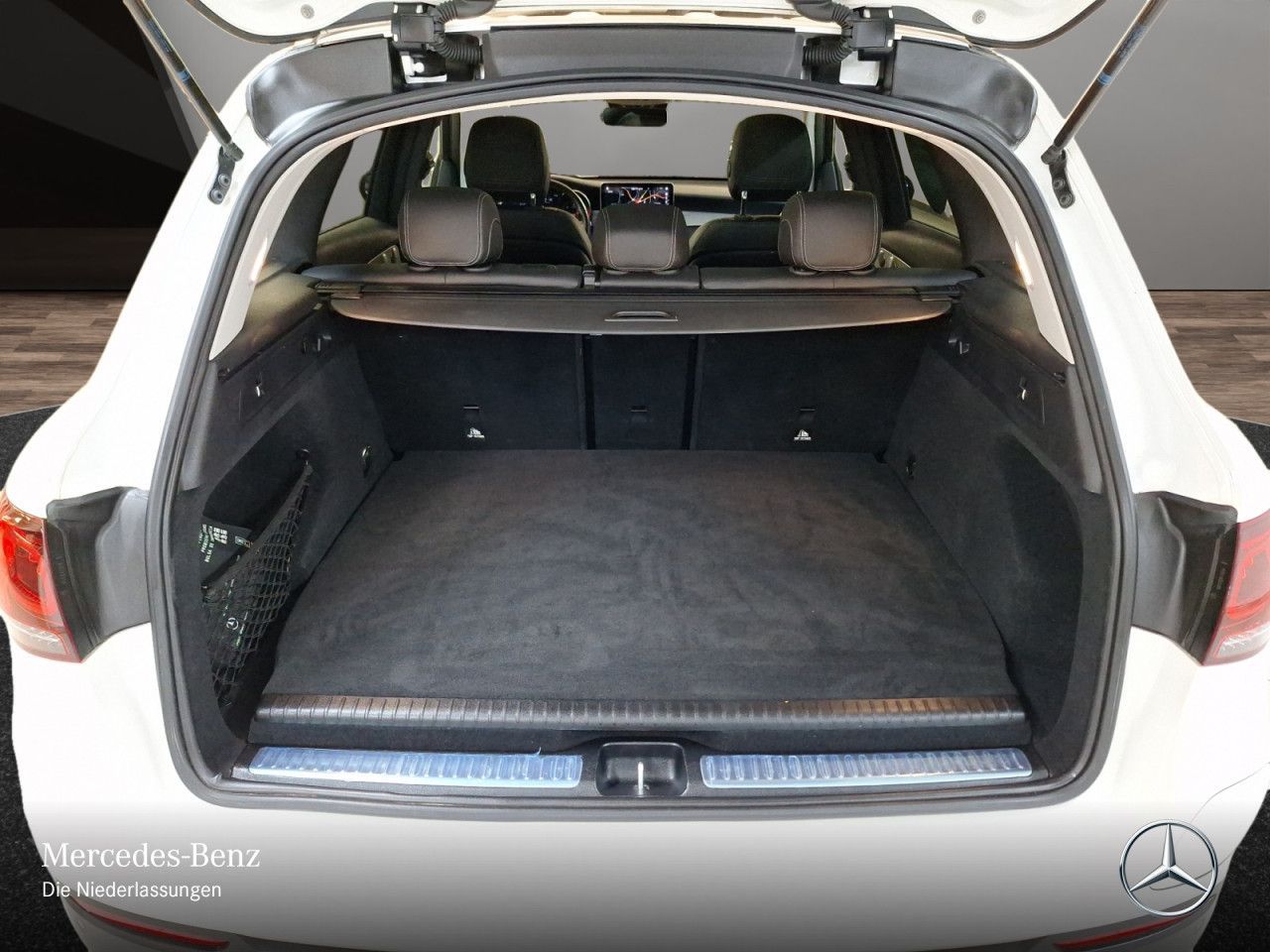 Mercedes-Benz GLC 300 de 4M AMG - Samsaru's Car Outlet