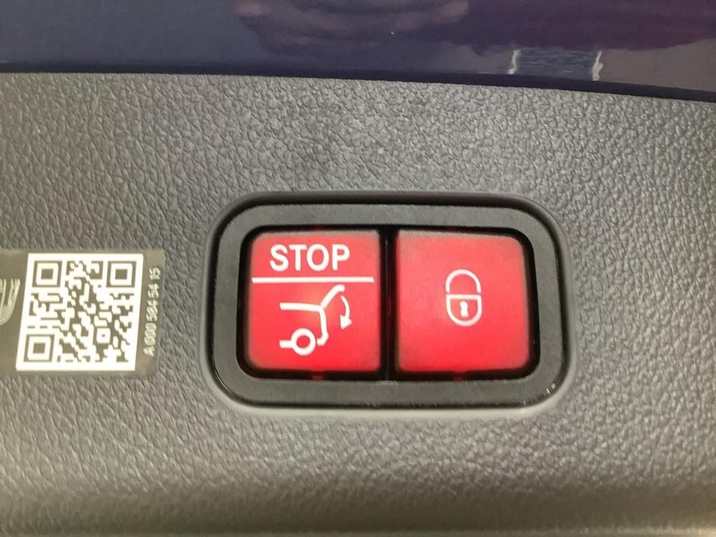 Mercedes-Benz GLC 300 d 4M AMG - Samsaru's Car Outlet