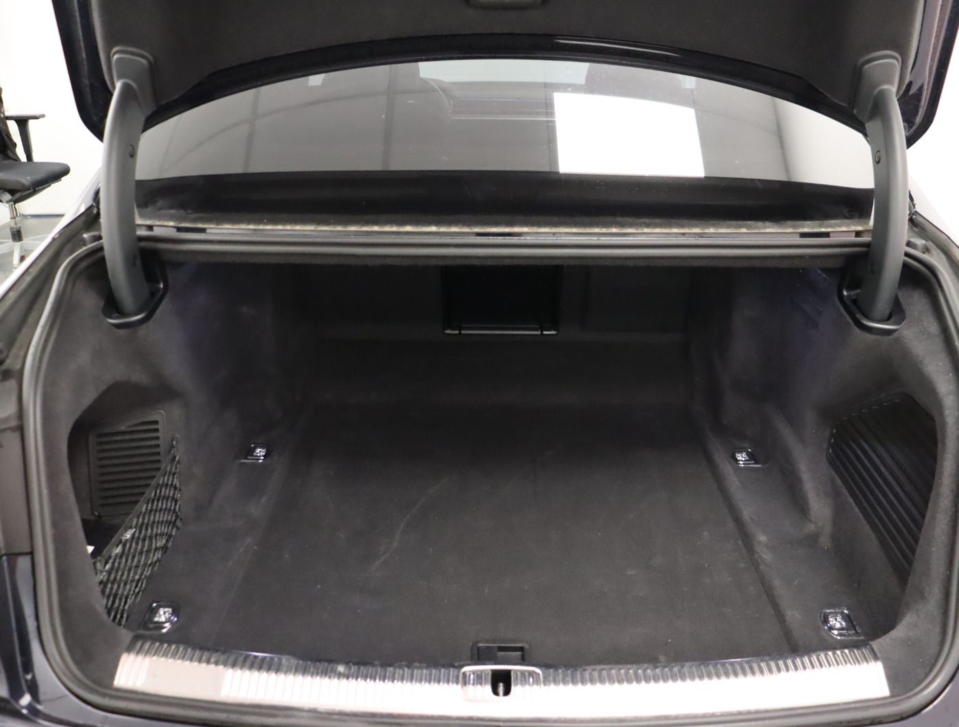 Audi A8 50 TDI quattro - Samsaru's Car Outlet