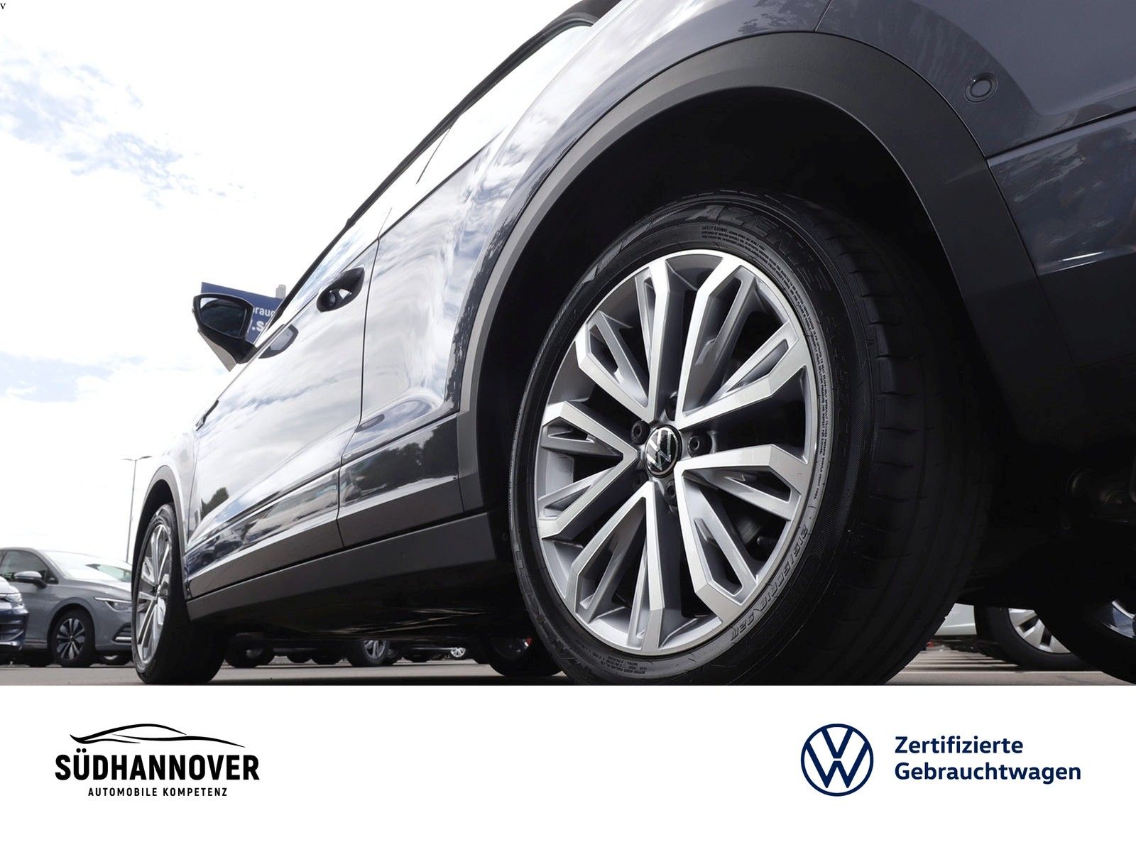 Volkswagen T-Roc R-Line 1.5 TSI - Samsaru's Car Outlet