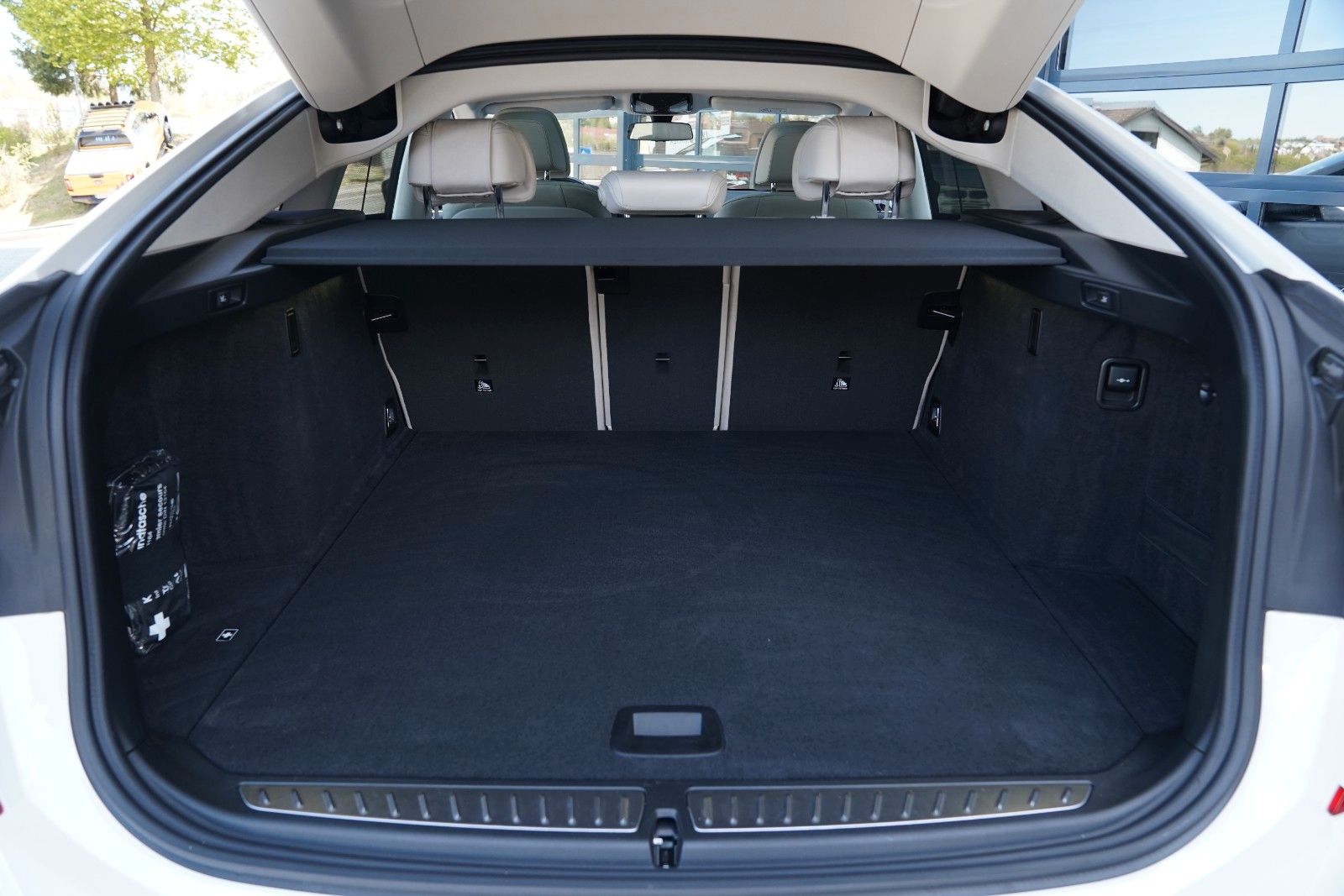 BMW 640 GT xD Luxury Luft-Laser-Pano-ACC-360-TV-StaH