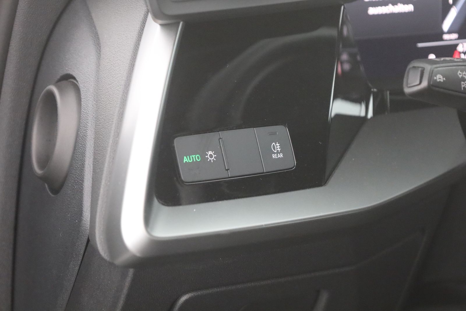 Audi A3 35 TDI Limousine LED Navi Sitzheizung DAB AHK