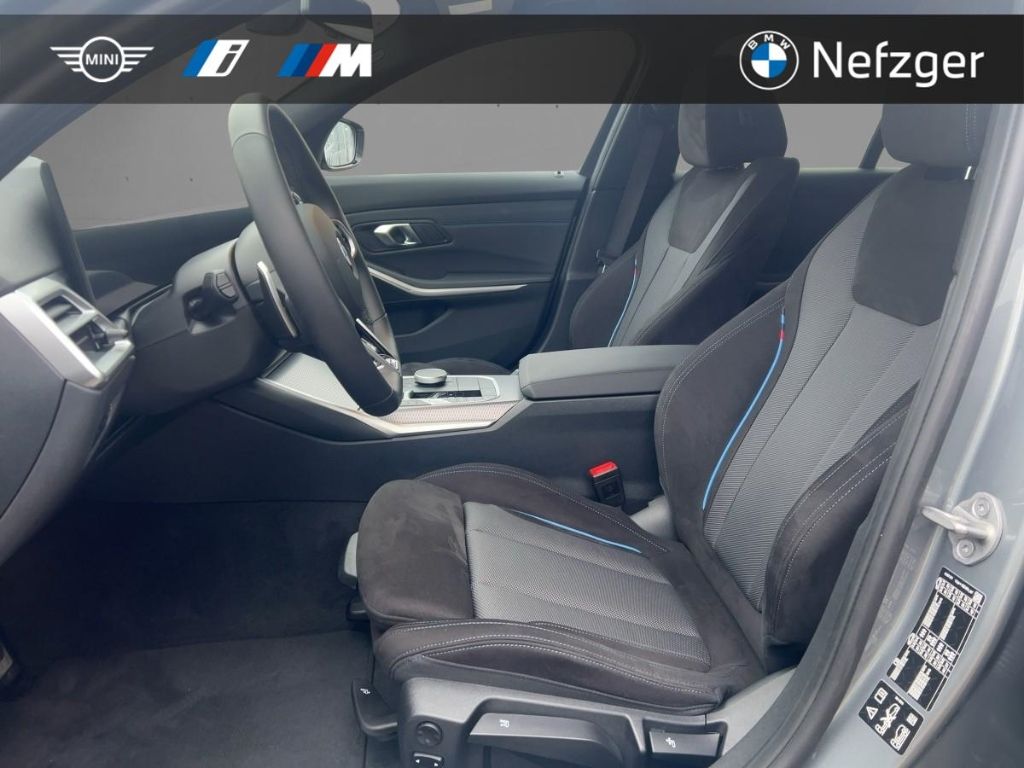 BMW 330 d xDrive Touring M Sport Park-Assistent HiFi