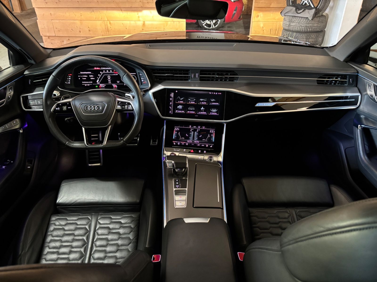 Audi RS6 Avant 4.0 TFSI quattro / Navi