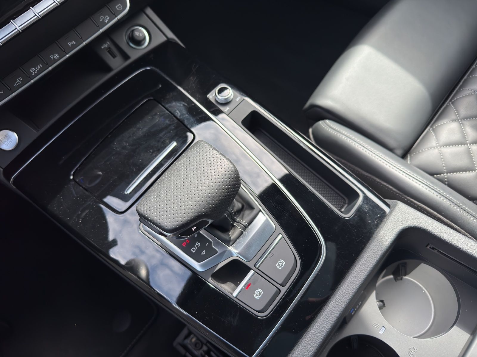 Audi Q5 55 TFSI e Q 2x S LINE LEDER LM20 AHK