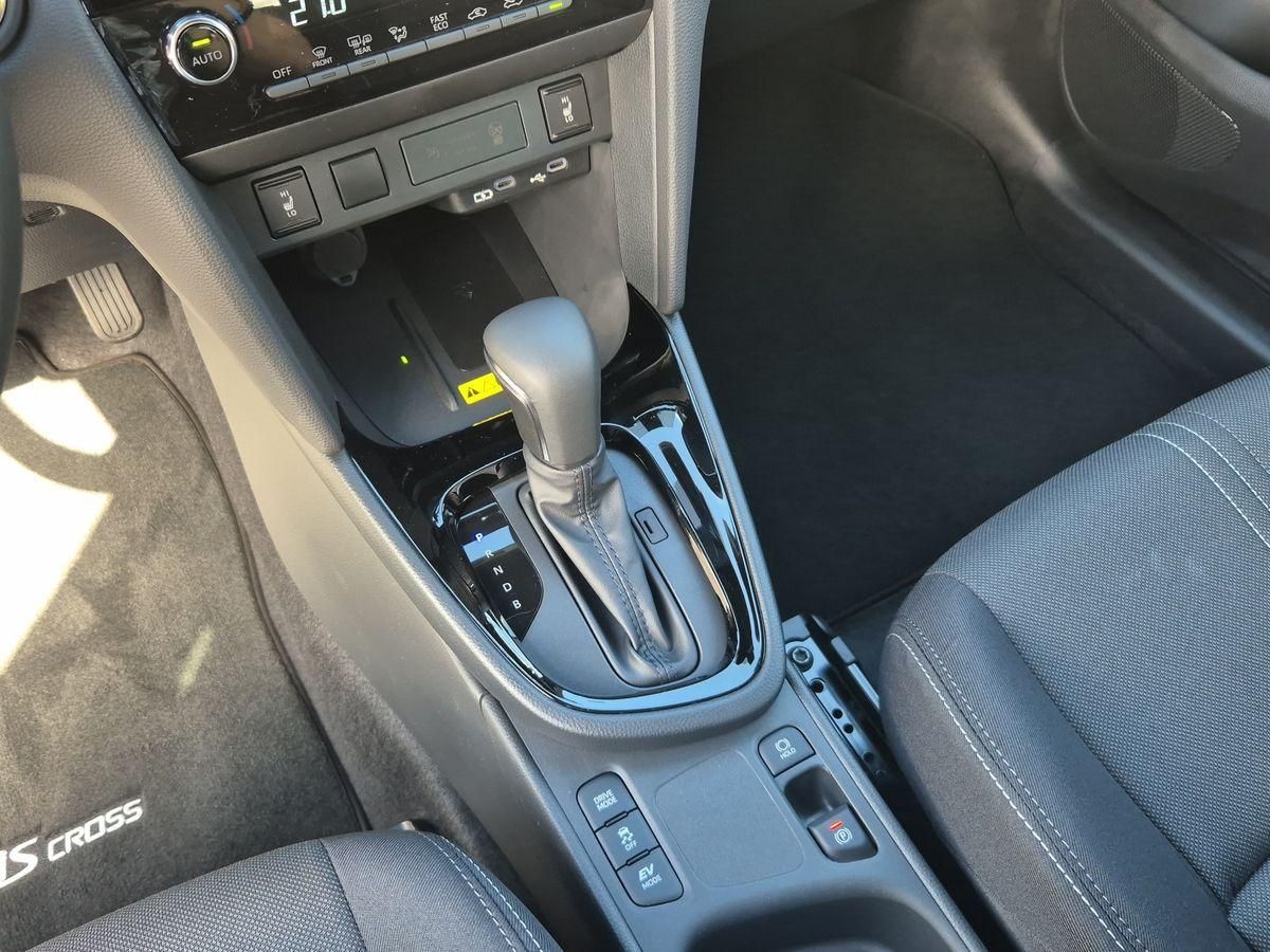 Toyota Yaris Cross Hybrid Teamplayer EPH+SHZ+DAB+TWW